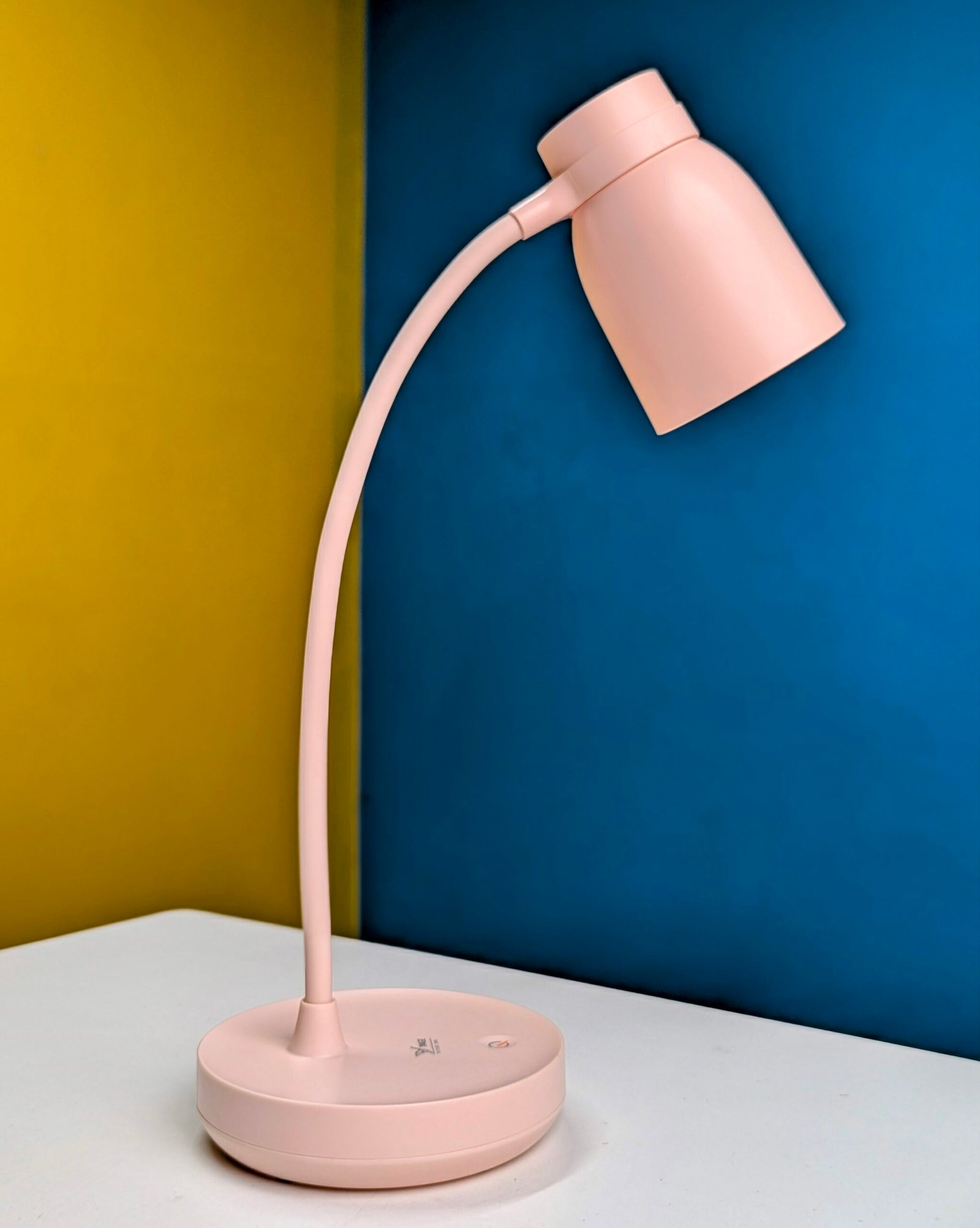 YAGE YG-T119C Rechargeable Table Lamp with Eye Care Soft Light